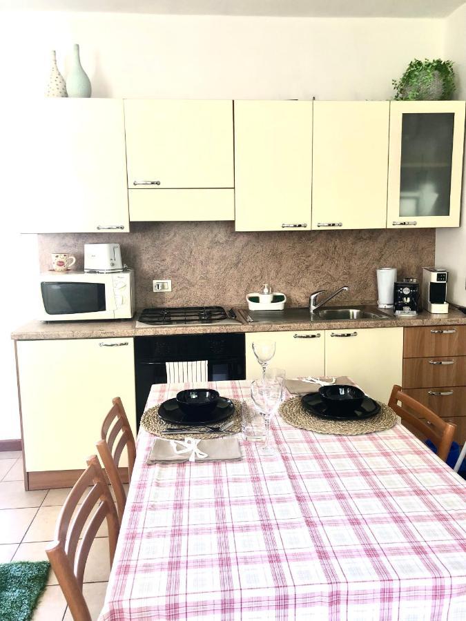 Casa Nonna Elide Apartment Besozzo Exterior photo