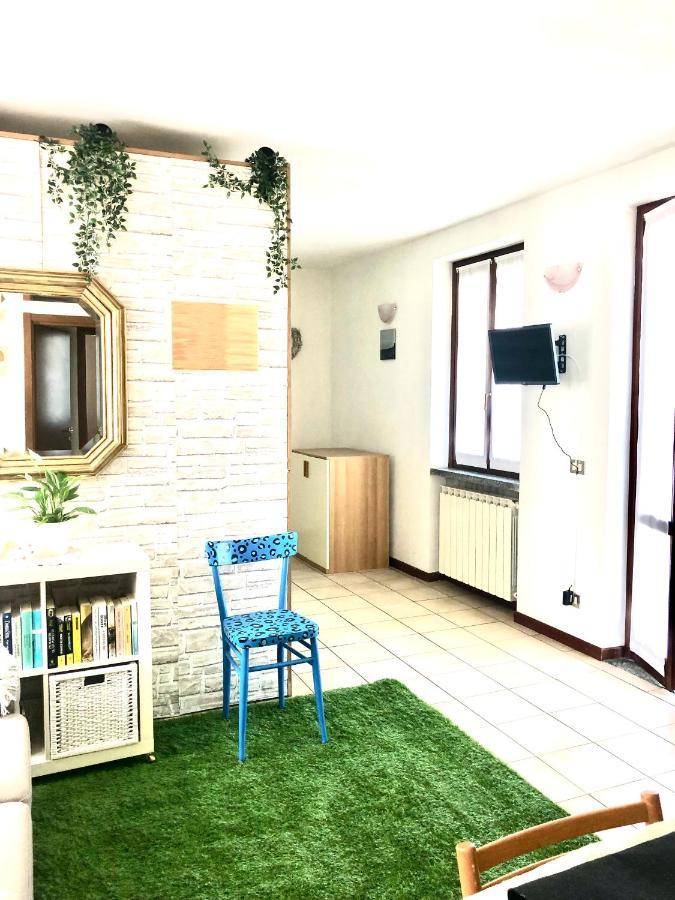 Casa Nonna Elide Apartment Besozzo Exterior photo